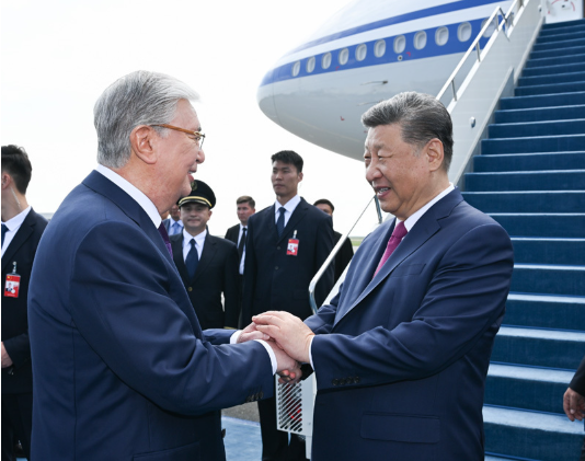 习近平圆满结束出席第二届中国—中亚峰会2